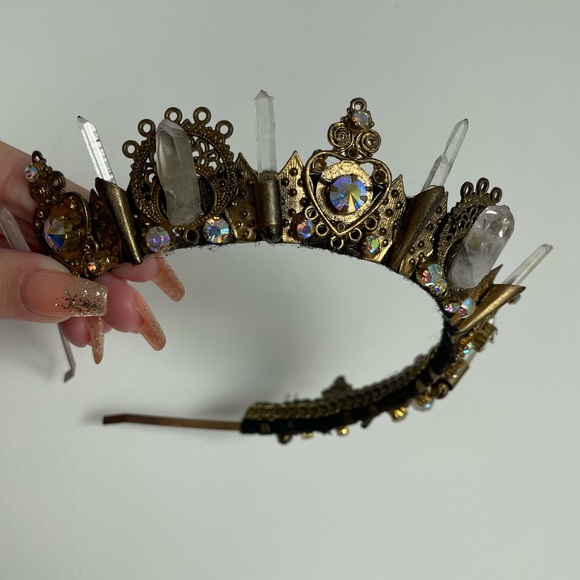 ๐Quartz Crystal Golden Magic Crown ๐ - Picture 5 of 6